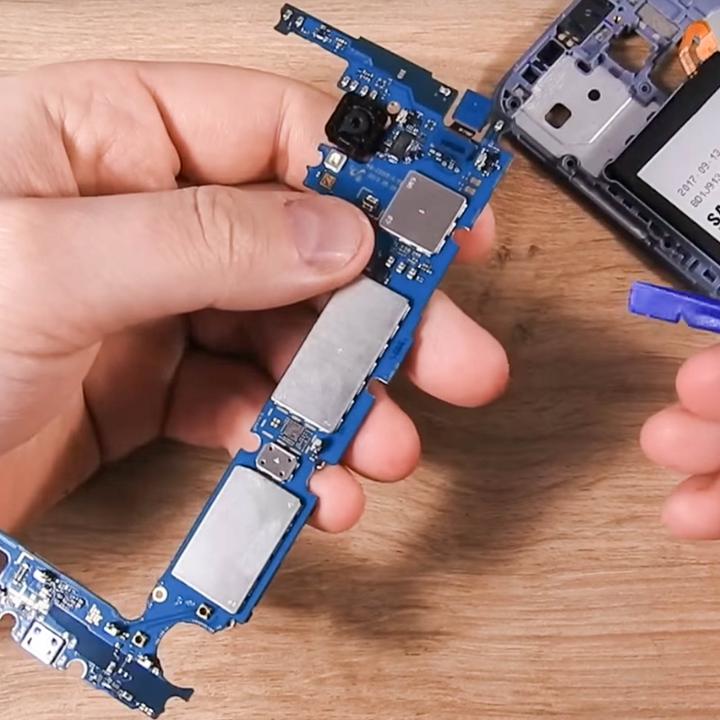 Produktbild Clappio Rückkamera Ersazteil Galaxy J3 2017 (Akku, Galaxy J3 (2017))