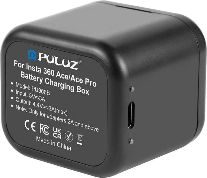 Actual product image Puller Charger + memory card case PULUZ for Insta360 Ace Pro / Ace (ACE PRO, Ace)