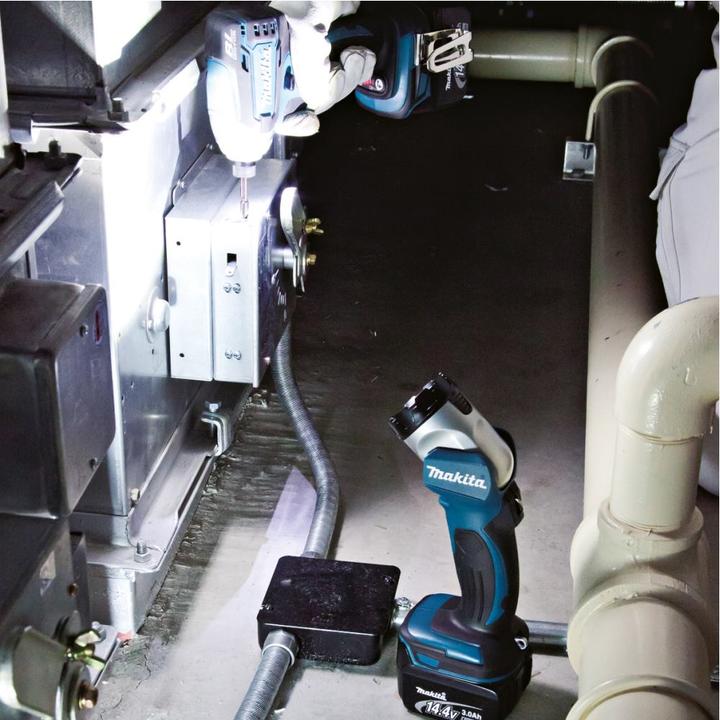 Produktbild Makita Deadml802 (180 lm)