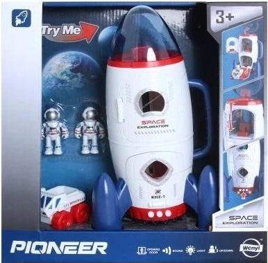 Actual product image MADE Rocket + 2 astronauts