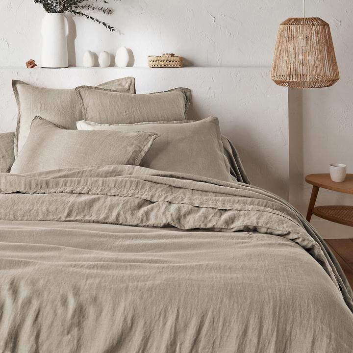 Taupe Leinen