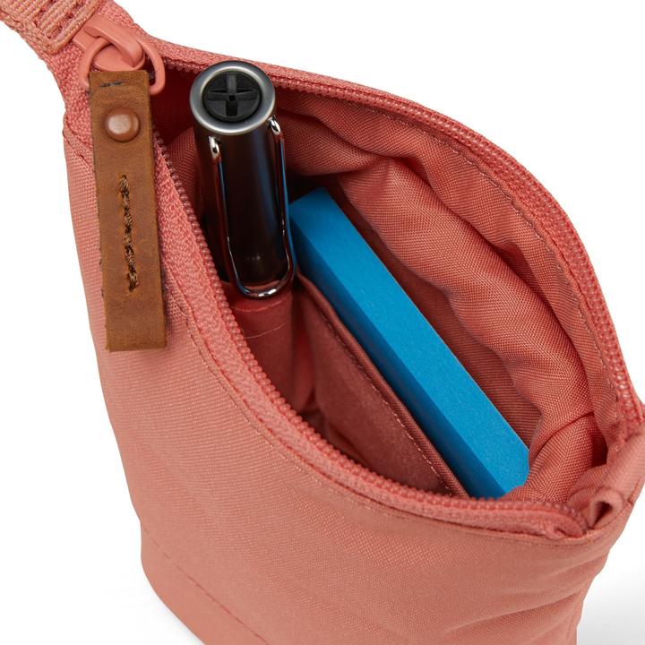Actual product image Satch Pencil case 17 cm