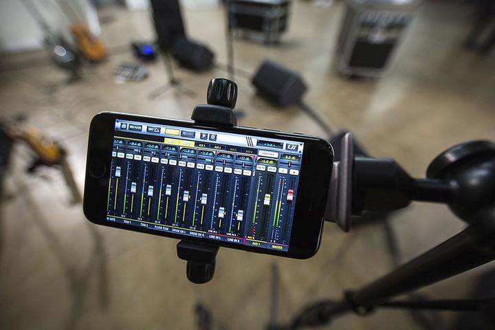 Produktbild Soundcraft Ui24R (Studio- und Livemixer)
