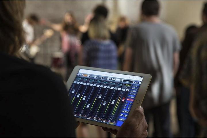 Produktbild Soundcraft Ui24R (Studio- und Livemixer)