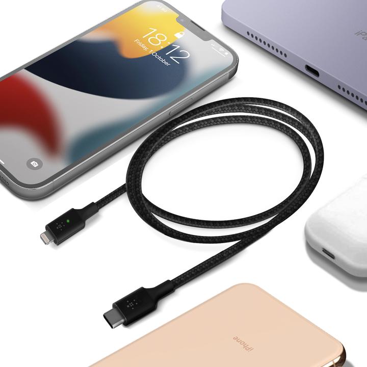 Actual product image Belkin USB charging cable Boost Charge LED USB-C - Lightning 1.2 m (1.20 m, USB 3.2 Gen 1)