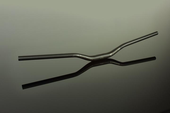 Actual product image Renthal V3 Fatbar Riser Handlebar, 31.8, 800x40mm, black (31.80 mm)