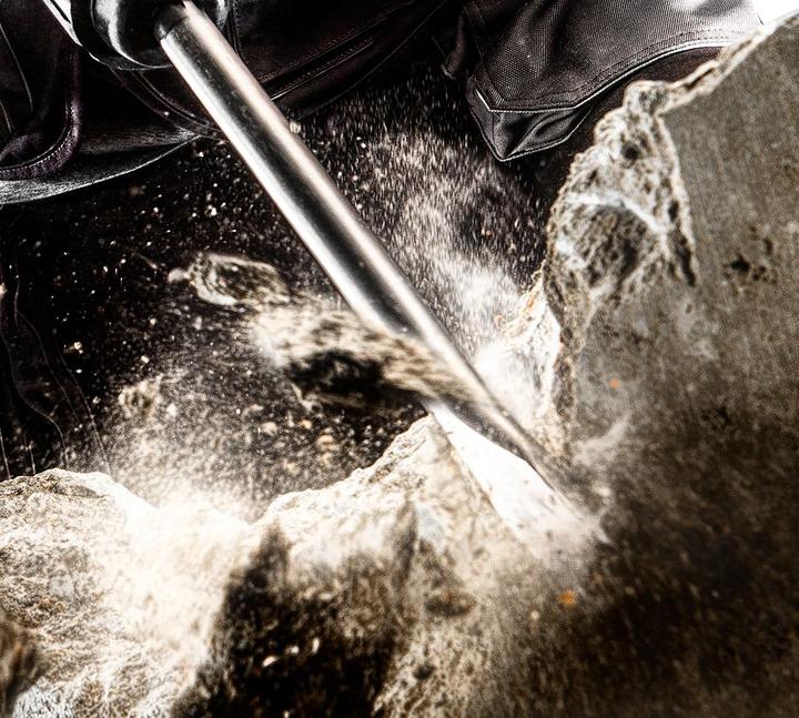 Produktbild Graphite Demolition hammer SDS Max 1300W, housing (Akkubetrieb)