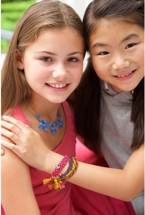 Actual product image 4M Craft Set Friendship Bracelets KidzMaker