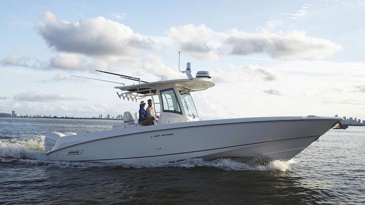 Image du produit Raymarine Quantum Q24C Antenne radôme 18" Wi-Fi/câble avec 10m de câble de tension