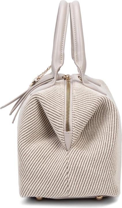 Actual product image Diana & Co 749-1Pt