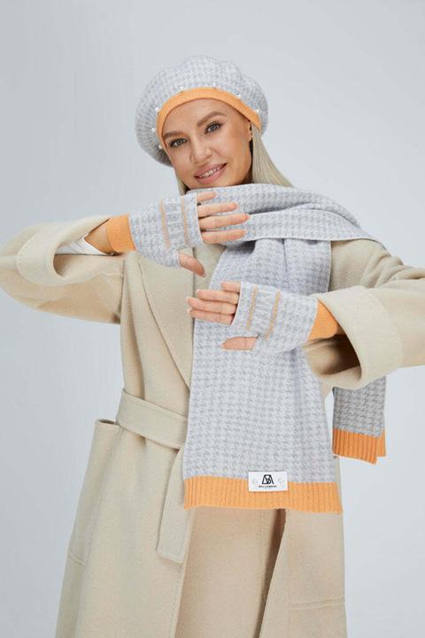 Actual product image Bellemere Gloves Ultra-Chic Fingerless Cashmere Gloves (One size)