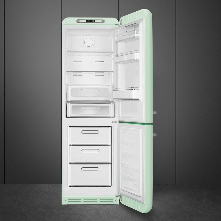 Actual product image Smeg Retro Style FAB32RPG5 (331 l)