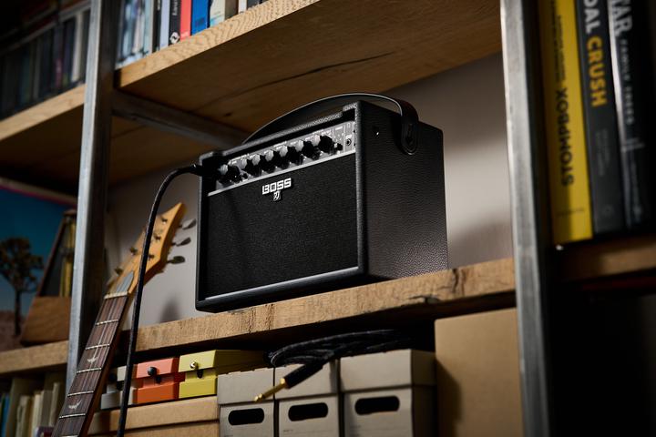 Actual product image BOSS Ktn-Mini X (Guitar, 10 W)