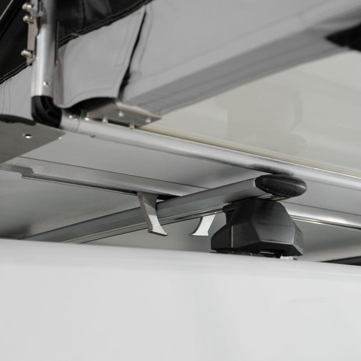 Immagine prodotto Quechua Tenda da tetto a guscio rigido Fresh & Black - × NaïtUp per 2 persone (Tenda sul tetto, 65 kg, 2 persone)