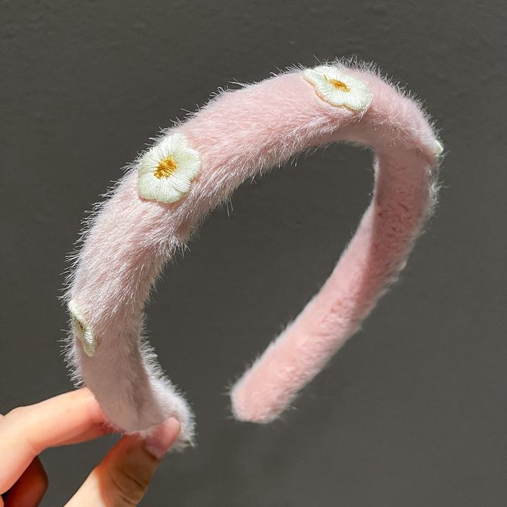 Actual product image Activity Board Elegant, minimalist daisy headband made from plush polyester - fashionable