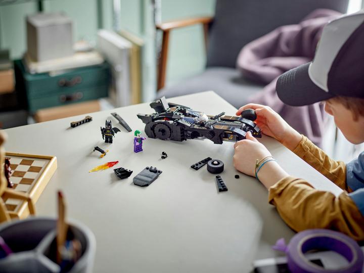 Produktbild LEGO Batmobile: Batman verfolgt den Joker (76224, LEGO DC)