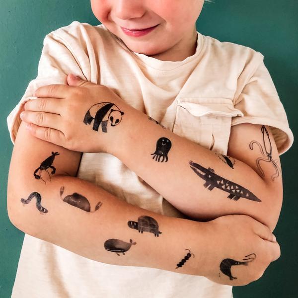 Immagine prodotto Nuukk Tatuaggio organico per bambini coccodrillo & friends in bianco e nero