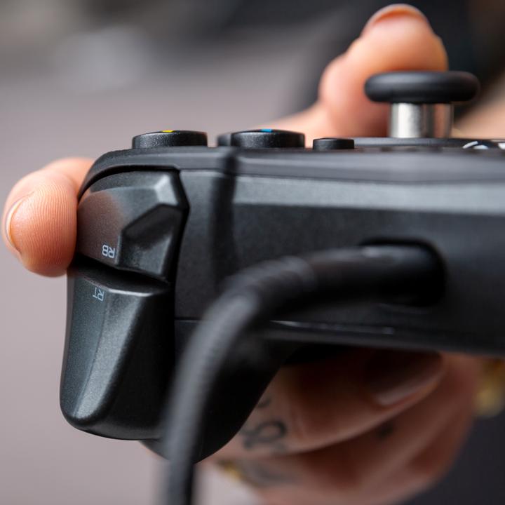 Produktbild Nacon Gaming Revolution X Controller (Xbox One X, Xbox Series X, Xbox One S, Xbox Series S)