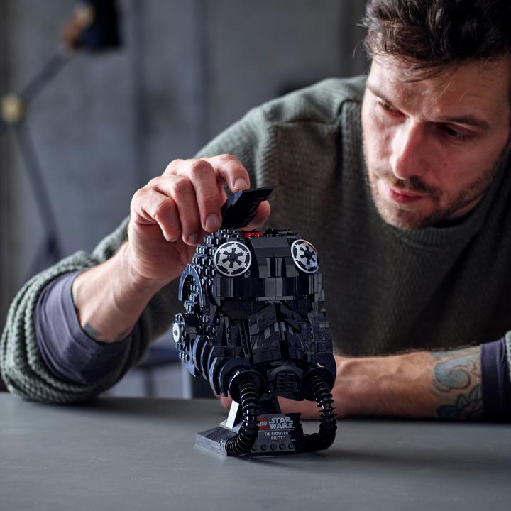 Produktbild LEGO TIE Fighter Pilot Helm (75274, LEGO Star Wars)