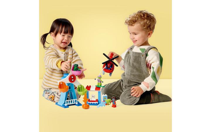 Image du produit LEGO Spider-Man & Friends : Aventure à la fête foraine (10963)
