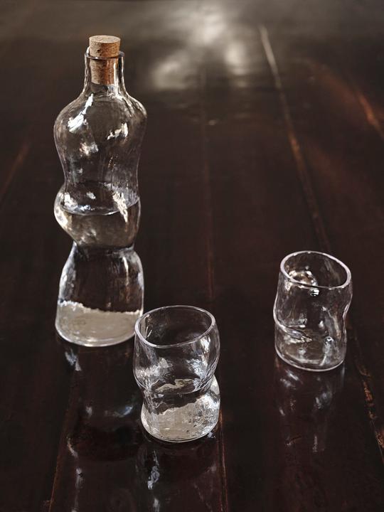 Produktbild Ferm Living Dimple Bottle (1.02 l)