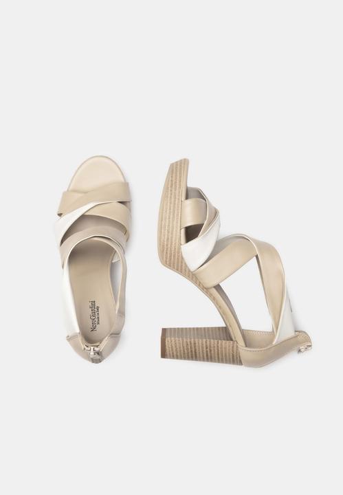 Actual product image Nero Giardini Pumps (36)