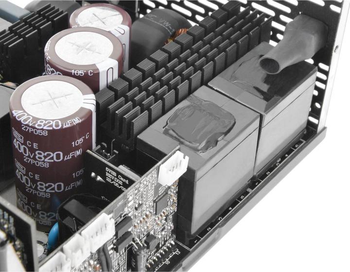 Actual product image Thermaltake Toughpower TF3 80+Titanium (1550 W)