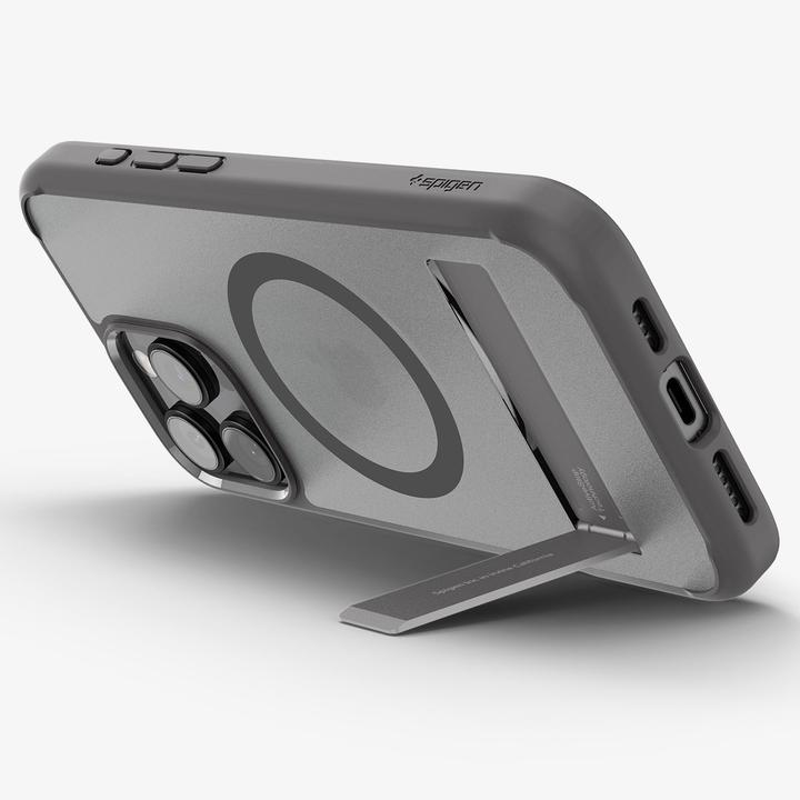Actual product image Spigen Ultra Hybrid S (MagFit) (Apple iPhone 16 Pro Max)