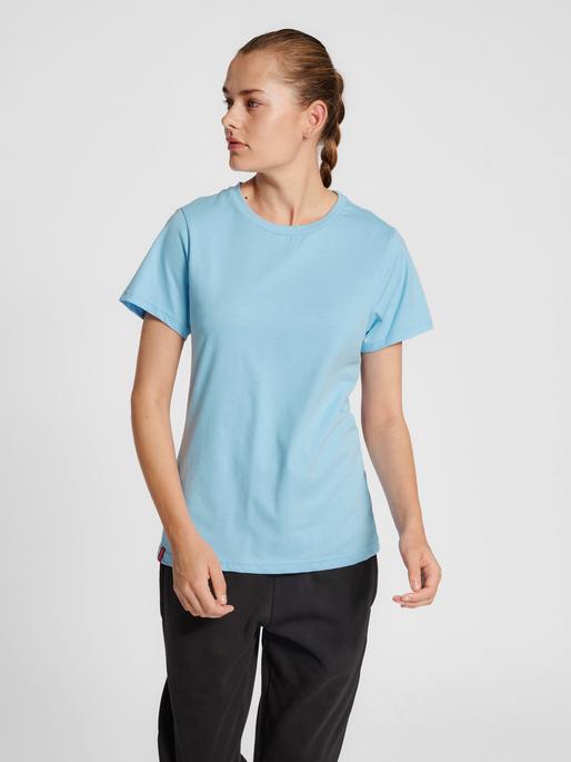 Produktbild hummel Hmlred Basic T-Shirt S/S Woman (XS)