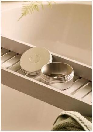 Actual product image Body Shop Shampoo Bar Travel Case (Solid shampoo)