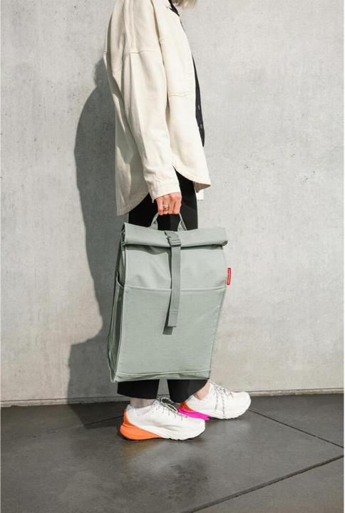 Produktbild reisenthel Rucksack urban rolltop Kunststoff grün 16,0 l (16 l)