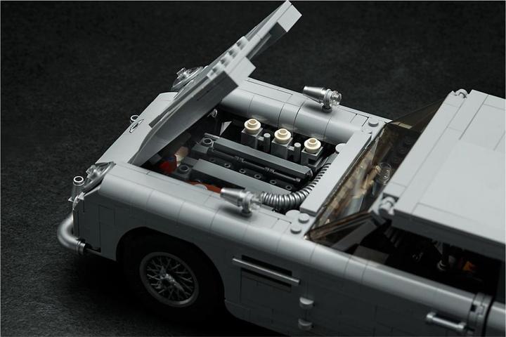 Immagine prodotto LEGO Aston Martin DB5 (10262, LEGO Creator Expert)