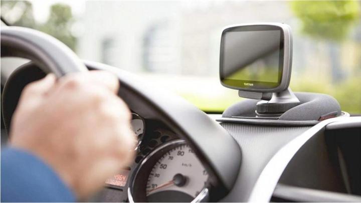 Immagine prodotto TomTom Piastra adattatore per il montaggio sul cruscotto