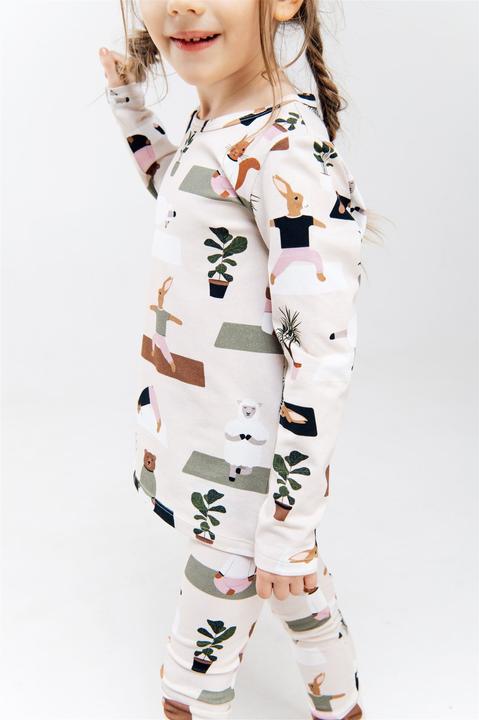 Actual product image Hebe Langarmshirt mit Yoga-Aufdruck (122, 128)