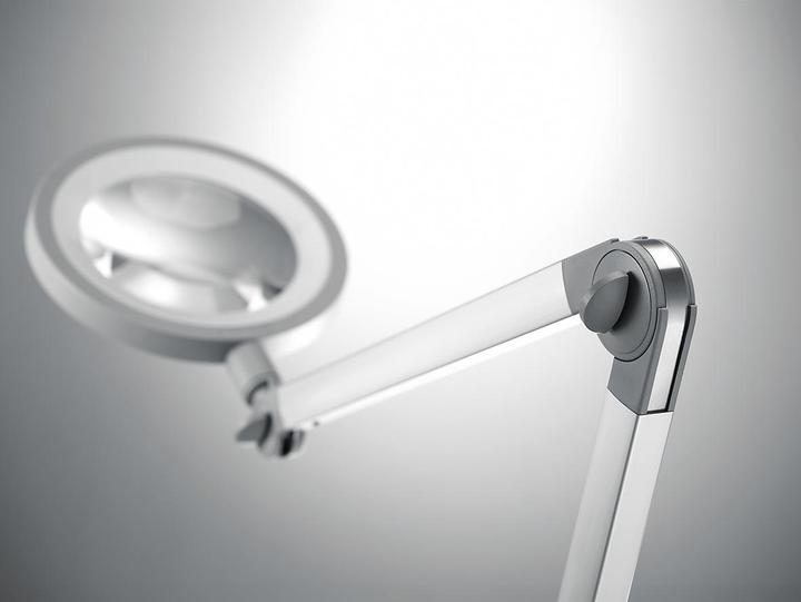 Produktbild Waldmann LED-Lupenleuchte MLD, 3,5 Dioptrien-Linse, stufenlos dimmbar, 12 W, 792 lm, 5000 K, Alum... (792 lm)