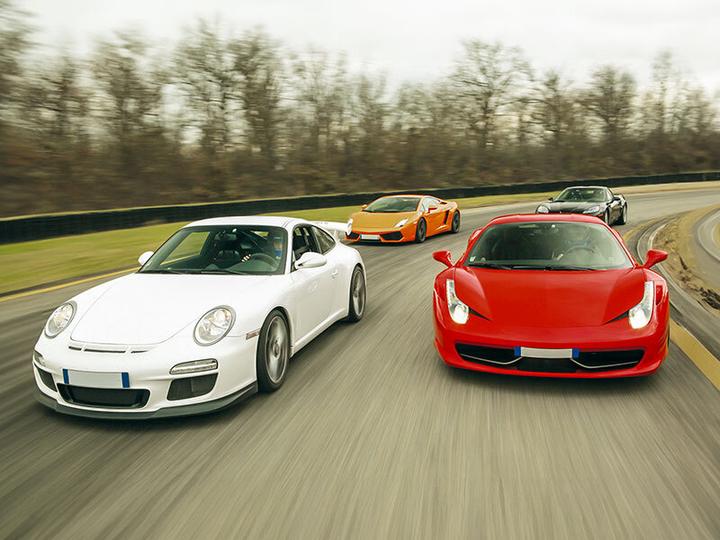 Produktbild Smartbox 2 Runden am Steuer eines Porsche 991 GT3 RS auf der Rennstrecke Anneau du Rhin (1 Pers.)