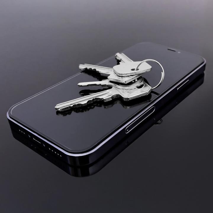 Image du produit Wozinsky super-résistant Full Glue plein écran verre trempé avec cadre Case Friendly iPhone 14 / 13 P (1 pièce(s), Apple iPhone 13)