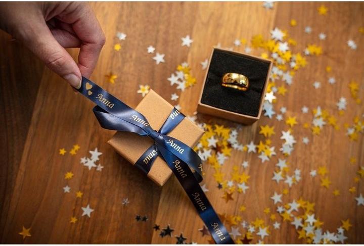 Actual product image Brother TZe-RN34 (1.20 cm, Blue, Gold)
