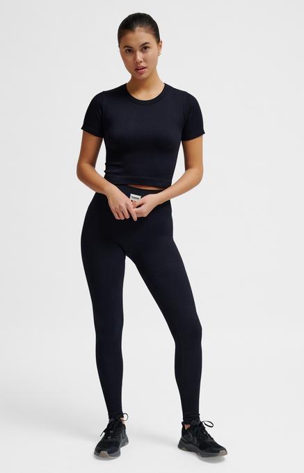 Actual product image hummel hmlPULSE SEAMLESS RIB W T-SHIRT S/S (XL)