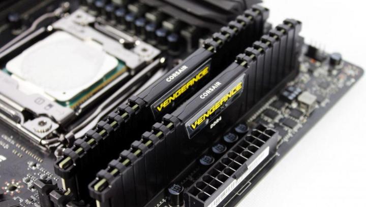 Immagine prodotto Corsair Vengeance LPX (2 x 8GB, 2400 MHz, DDR4-RAM, DIMM)