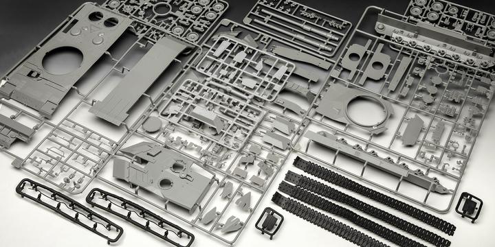 Actual product image Revell Leopard 2 A6M+