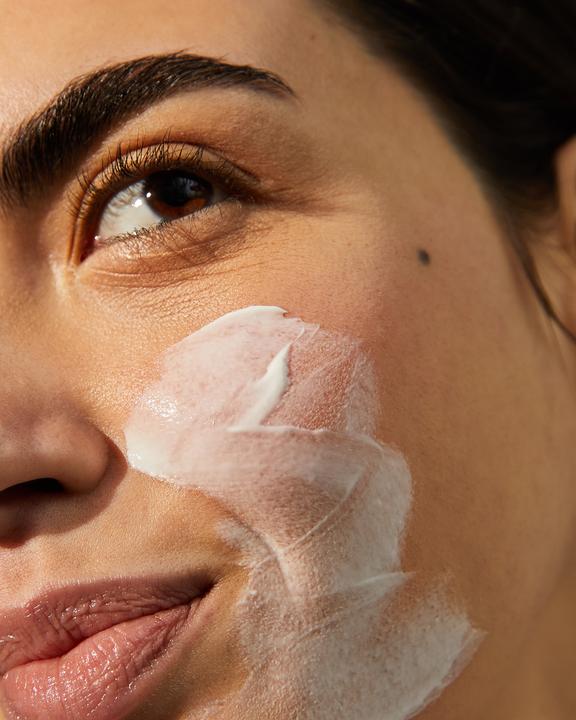 Actual product image NIVEA Erfrischende Tagescreme LSF 15 DUO (100 ml, Day cream, SPF 15)