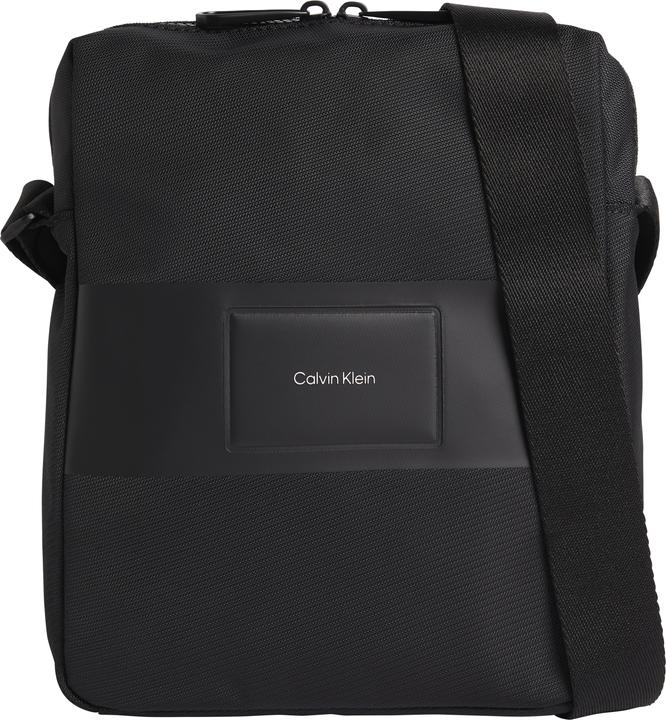 Actual product image Calvin Klein Mens Must T Reporter 545 Bag, Ck Black, One Size (2% Polyurethane, 98% polyester)