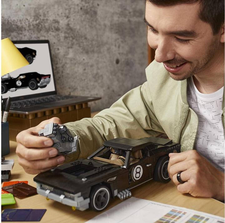 Actual product image Mega Construx Collector Rodger Dodger