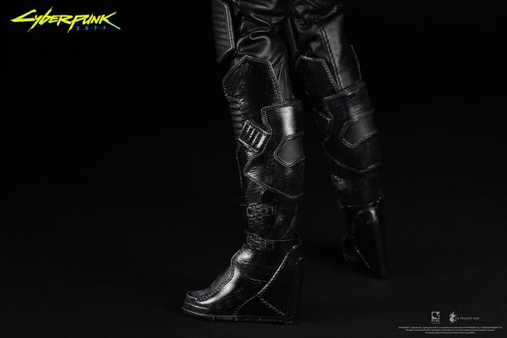Actual product image Pure Arts CYBERPUNK 2077 - V Female - Figurine 30cm