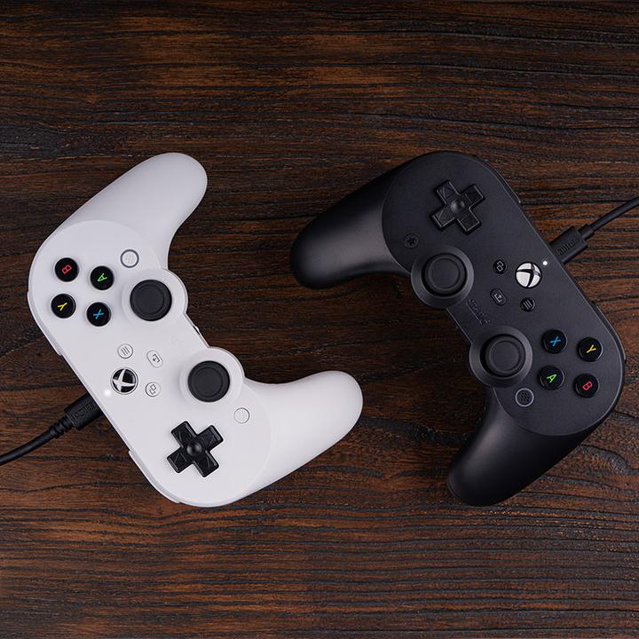Actual product image 8bitdo Pro 2 Wired Xbox Gamepad White