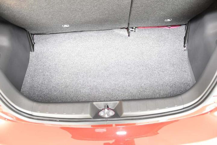 Produktbild Aristar Kofferraumwanne für Mitsubishi Space Star ab 2019 bis heute (vertiefte Ladefläche)