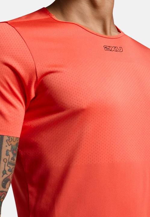 Actual product image 2XU Light Speed Tech Tee (L)