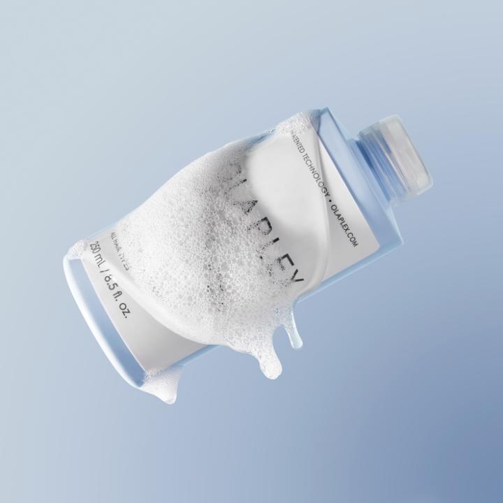 Actual product image Olaplex No. 4C Bond Maintenance Clarifying Shampoo (250 ml, Liquid shampoo)