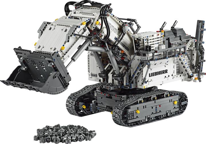 Actual product image LEGO Liebherr excavator R 9800 (42100, LEGO Technic)